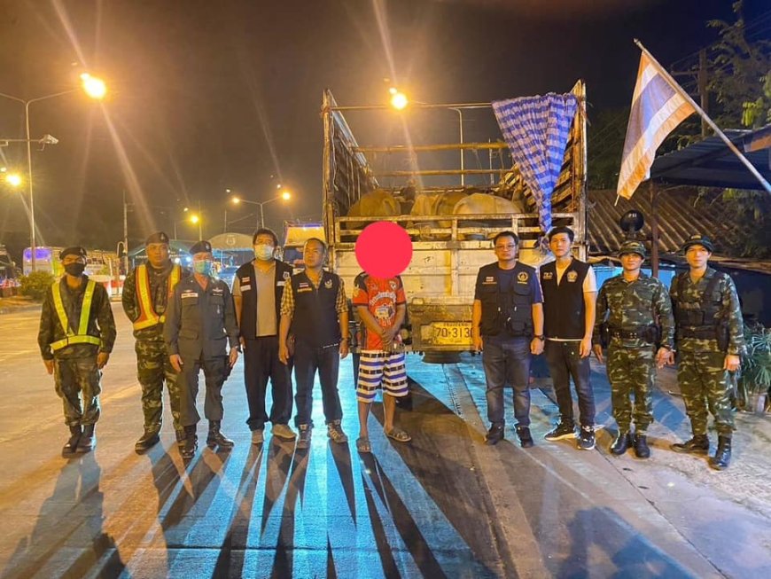 เจ้าหน้าที่ปฏิบัติภารกิจ ตั้งจุดตรวจ/จุดสกัดกั้น ได้ตรวจสอบ รถบรรทุกต้องสงสัยจำนวน ๑ คัน