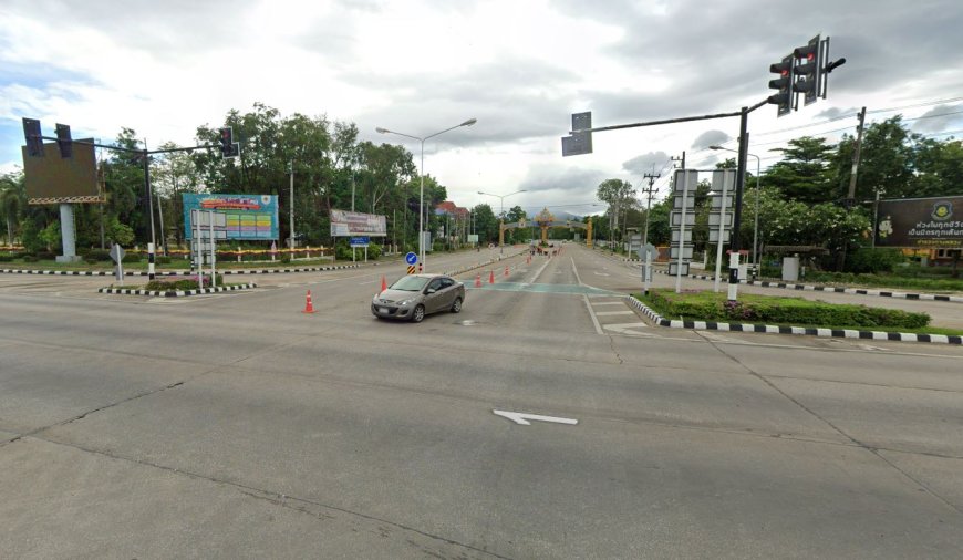 สถานที่ท่องเที่ยว สี่แยกทางหลวง