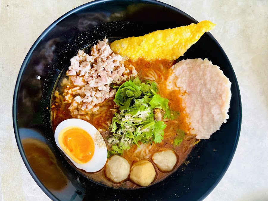 บิ๊กชาม ก๋วยเตี๋ยวต้มยำ