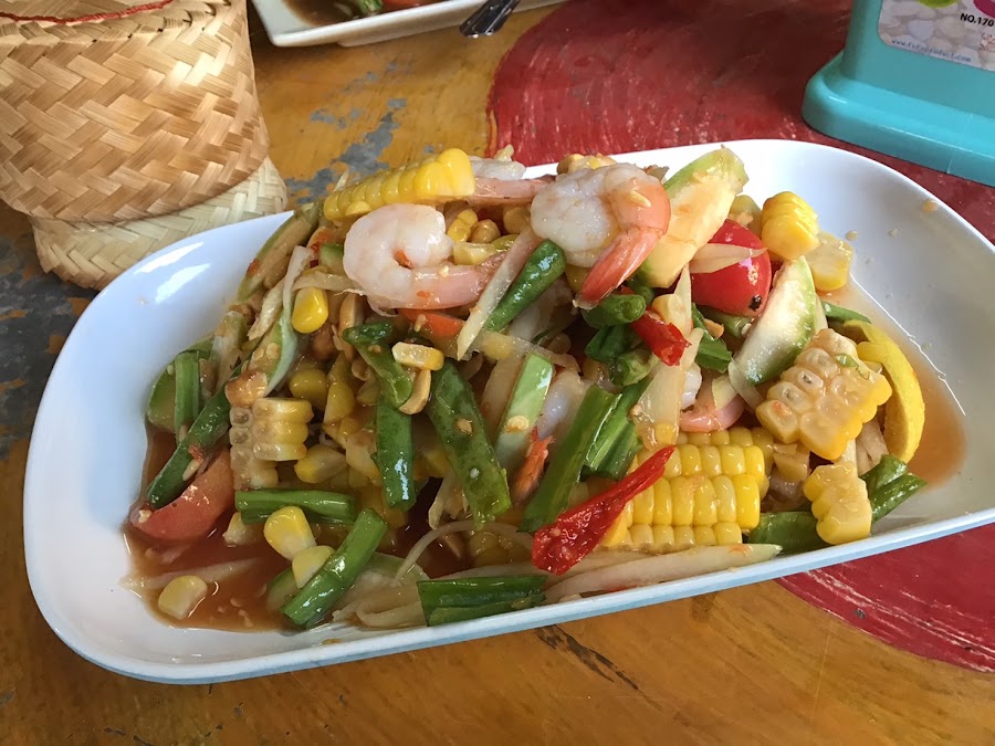 ร้านอุบลตำครกแตก