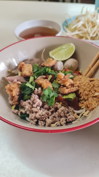 ก๋วยเตี๋ยวเจ้นาง