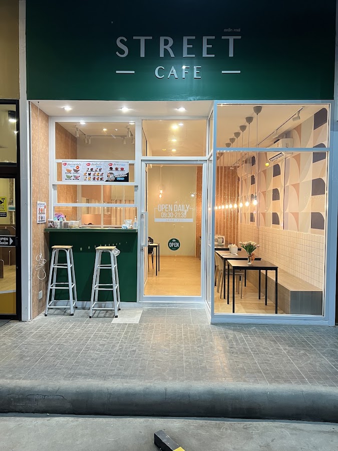 street cafe maesot