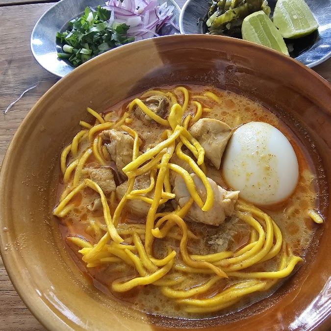 ตุ๋ยข้าวซอย