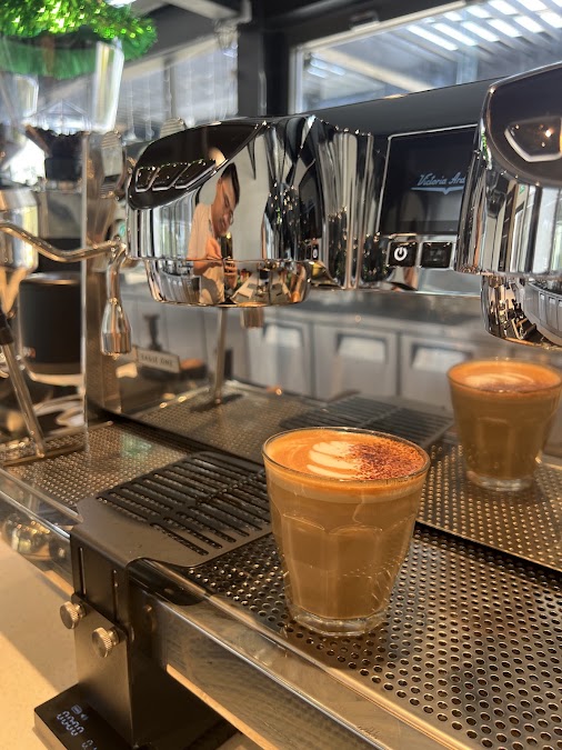 MIITRR Cafe & Bar