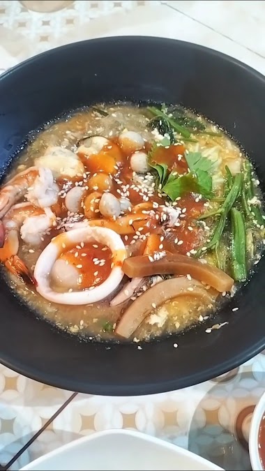 YingBee Halalfood หญิงบีฮาลาลฟู้ด กระทะร้อน