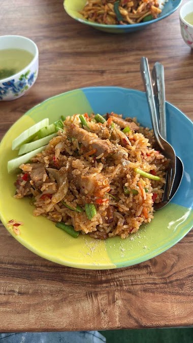 ร้านนายอร่อยยกนิ้ว