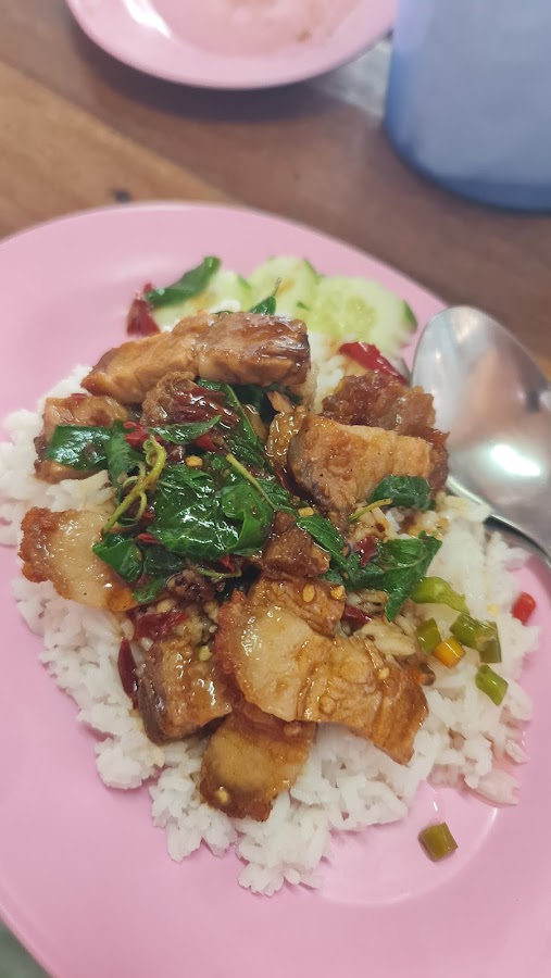 เจ๊แหว๋วอาหารตามสั่ง