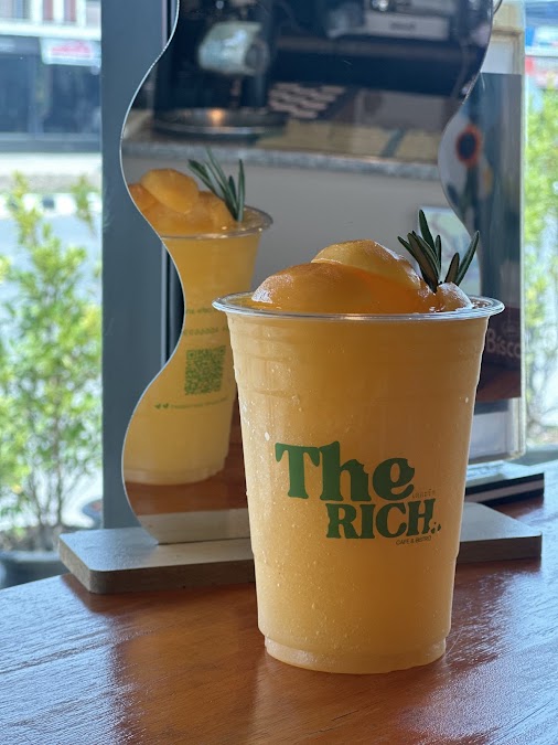 The Rich Cafe & Bistro