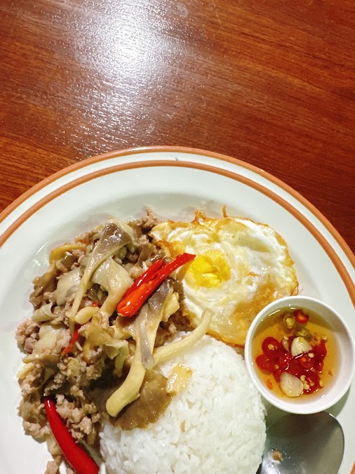 ครัวยายเตี้ยง