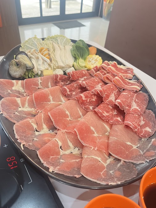 ชาบูอู๊ดเป็นต่อ สาขาแม่สอด