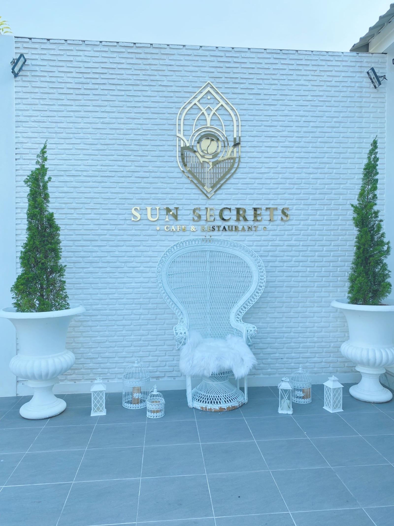 Sun secrets Cafe & Restaurant